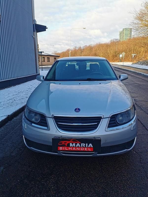 Begagnad Saab 9-5 Linear 150 HK (110 kW) 2006 Ljusgrå Sedan