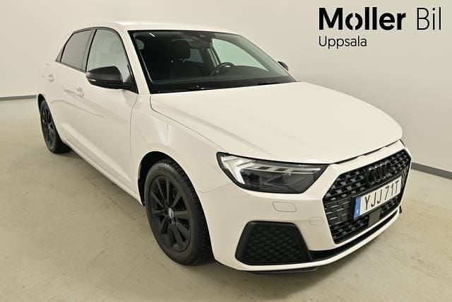 Vit Begagnad 2020 Audi A1 Sportback Proline Halvkombi | 189 900 kr (Marknadspris) - Bild 1/4
