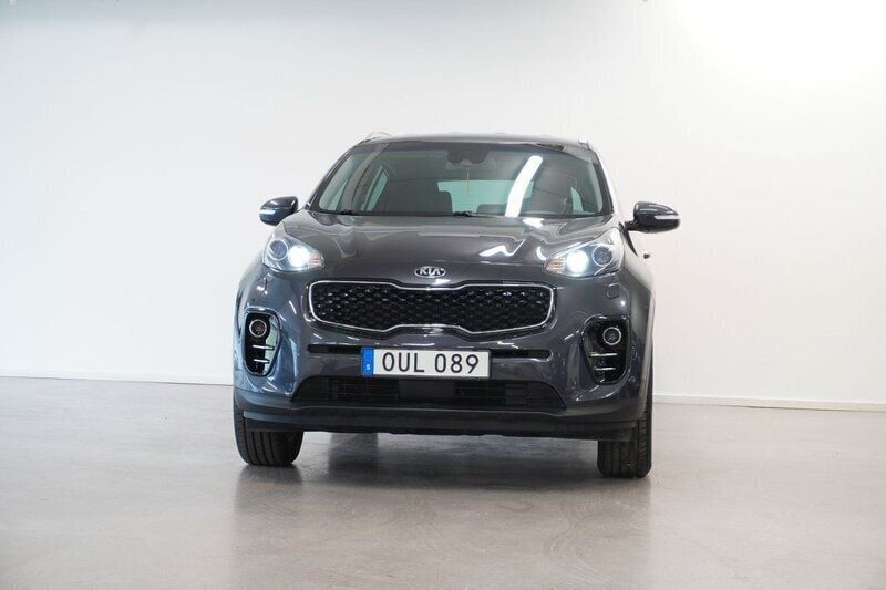 Grå Begagnad 2016 Kia Sportage Advance SUV | 142 999 kr (Bra pris) - Bild 1/4