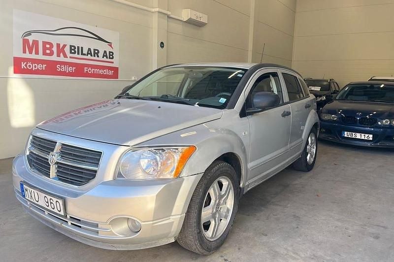Silver Begagnad 2007 Dodge Caliber Halvkombi | 34 900 kr (Marknadspris) - Bild 1/4