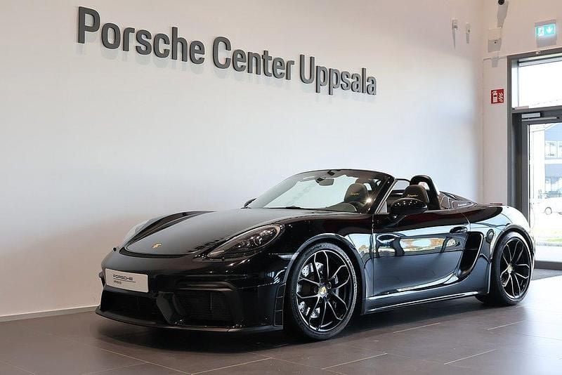 Svart Begagnad 2021 Porsche 718 Boxster Cab | 1 125 000 kr - Bild 1/4