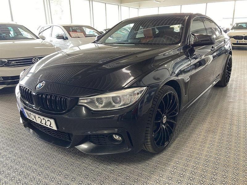 Svart (svart metallic) Begagnad 2016 BMW 435 Gran Coupé M Sport Sportkupé | 199 900 kr (Marknadspris) - Bild 1/4