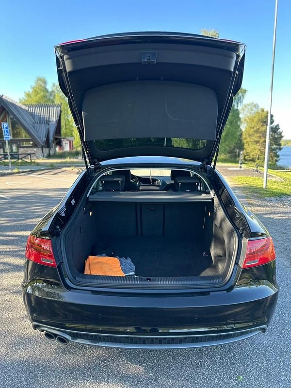Begagnad Audi A5 Sportback 190 HK (139 kW) 2015 Svart Halvkombi