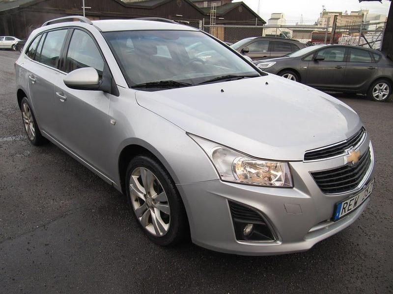 Begagnad Chevrolet Cruze 141 HK (103 kW) 2013 Grå Kombi