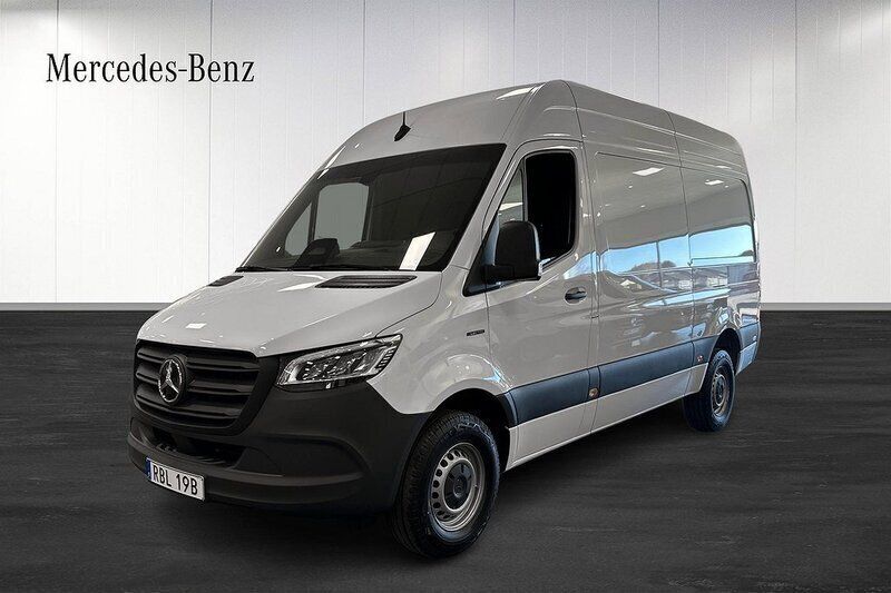 Vit Ny 2025 Mercedes e-Vito Minibuss | 1 045 990 kr - Bild 1/4