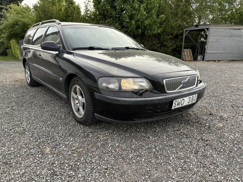 Svart Begagnad 2002 Volvo V70 Kombi | 9 900 kr (Bra pris) - Bild 1/2