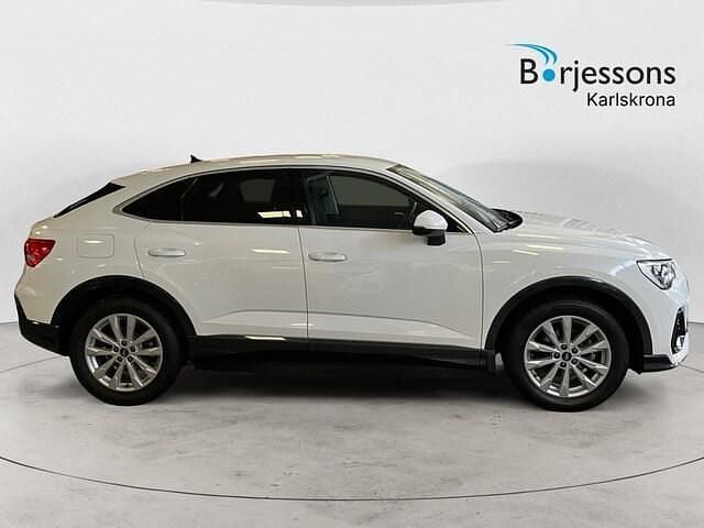Begagnad Audi Q3 Sportback Proline 151 HK (111 kW) 2022 Ibisvit SUV