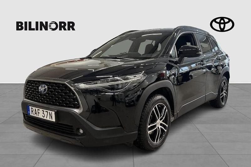 Begagnad Toyota Corolla Cross 200 HK (147 kW) 2022 Svart SUV