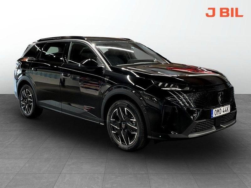 Svart perla nera Begagnad 2025 Peugeot 5008 GT Minibuss | 424 900 kr - Bild 1/4