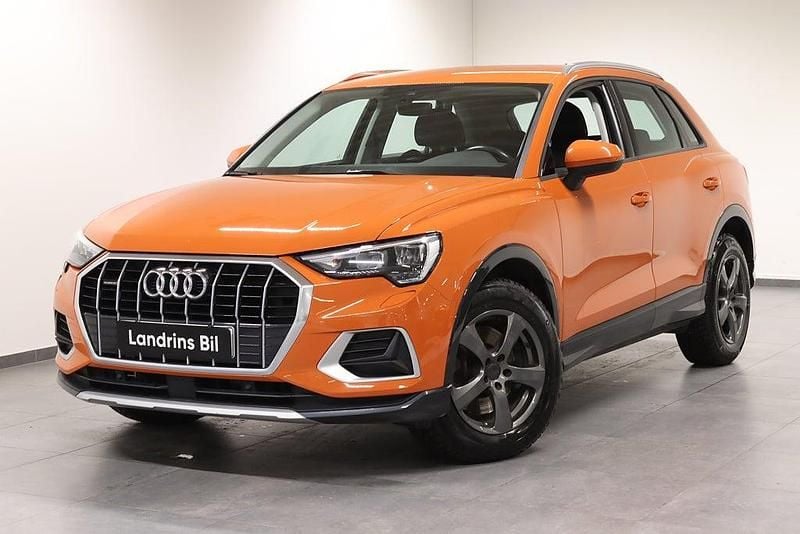 Orange Begagnad 2019 Audi Q3 Advanced SUV | 259 000 kr (Superpris) - Bild 1/4