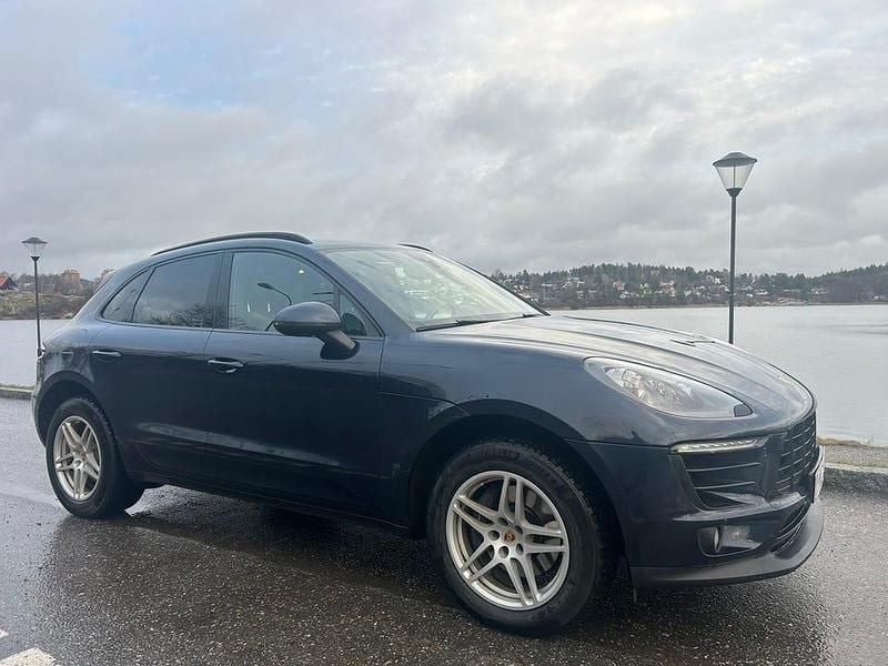 Begagnad 2018 Porsche Macan SUV | 239 800 kr (Marknadspris) - Bild 1/4