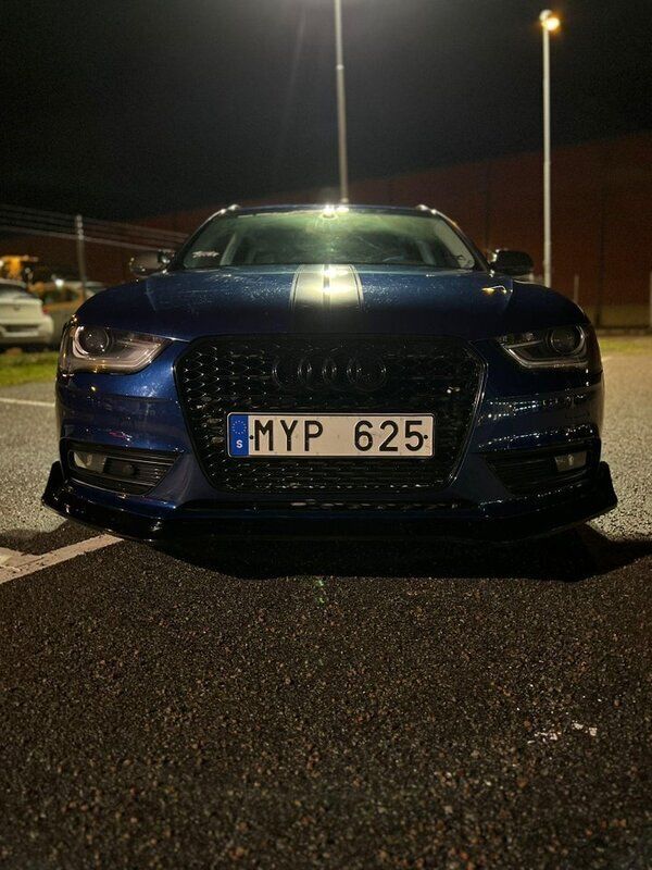 Blå Begagnad 2013 Audi A4 Kombi | 110 000 kr (Bra pris) - Bild 1/4