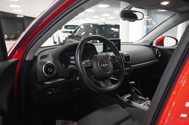 Begagnad Audi A3 150 HK (110 kW) 2013 Röd