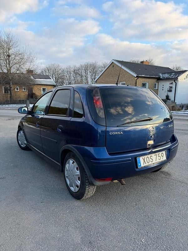 Begagnad Opel Corsa 80 HK (58 kW) 2006 Halvkombi