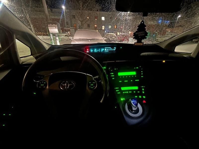 Begagnad 2009 Toyota Prius Halvkombi | 70 000 kr (Bra pris) - Bild 1/4