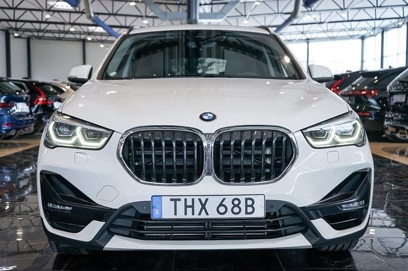 Begagnad BMW X1 Sport Line 220 HK (161 kW) 2021 Vit SUV