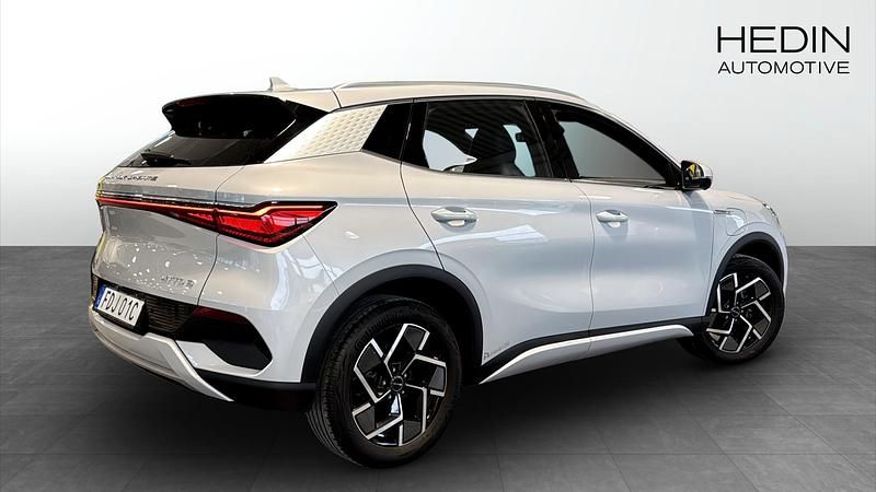 Begagnad BYD Atto 3 Design 150 kW (204 HK) 2022 Vit SUV