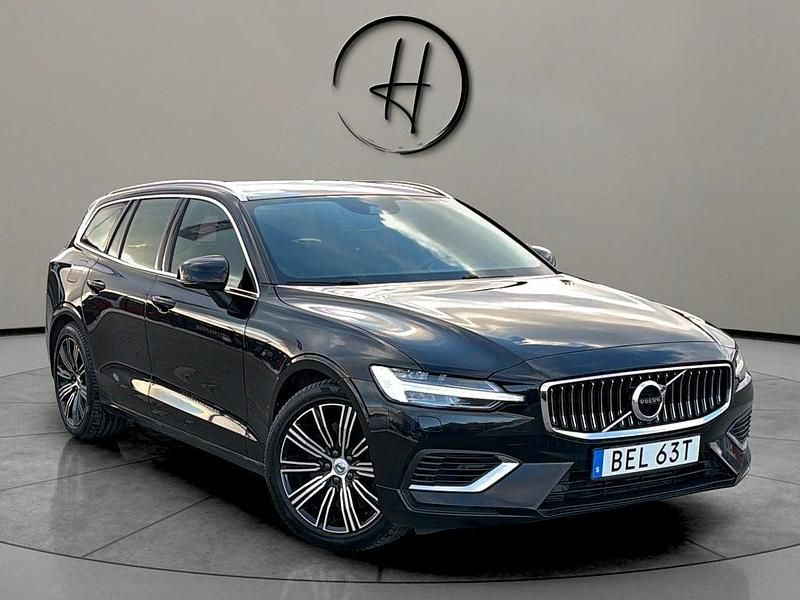 Begagnad Volvo V60 253 HK (186 kW) 2021 Svart Kombi