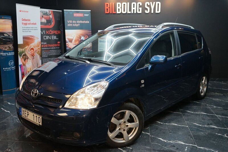 Mörkblå Begagnad 2005 Toyota Corolla Verso Minibuss | 42 000 kr (Marknadspris) - Bild 1/4
