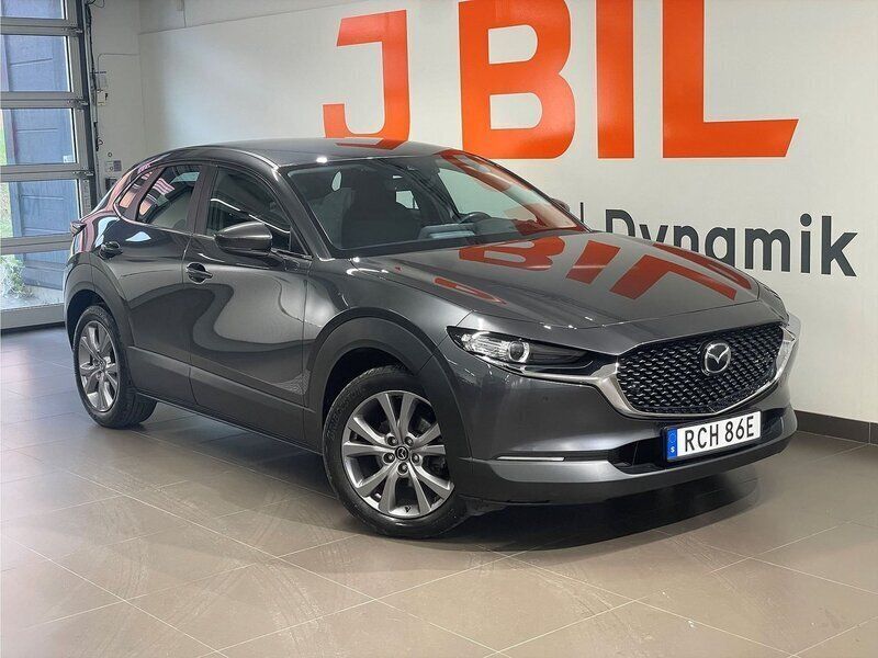 Grå Begagnad 2021 Mazda CX-30 Sky SUV | 249 900 kr (Marknadspris) - Bild 1/4