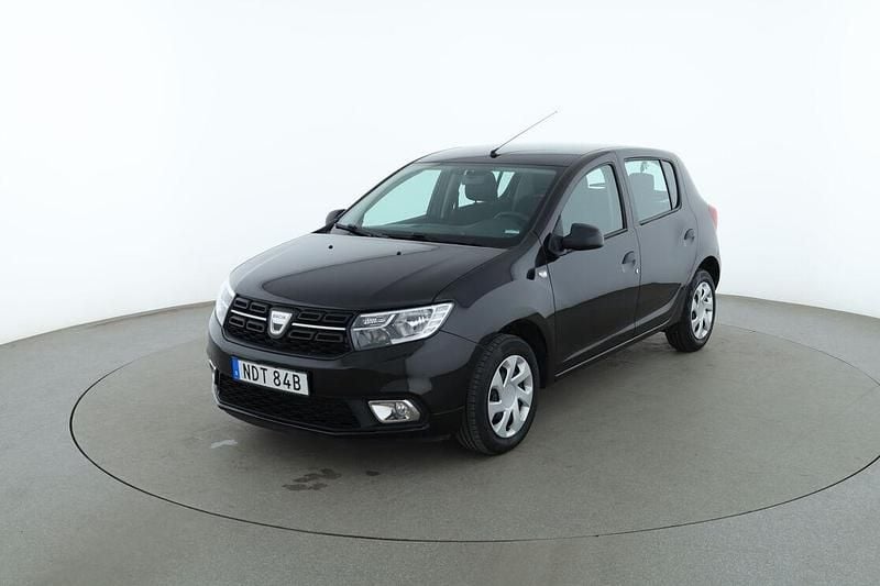 Svart Begagnad 2019 Dacia Sandero Stepway Halvkombi | 107 000 kr (Marknadspris) - Bild 1/3