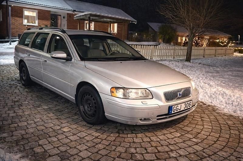 Begagnad 2007 Volvo V70 Kombi | 24 999 kr (Bra pris) - Bild 1/3