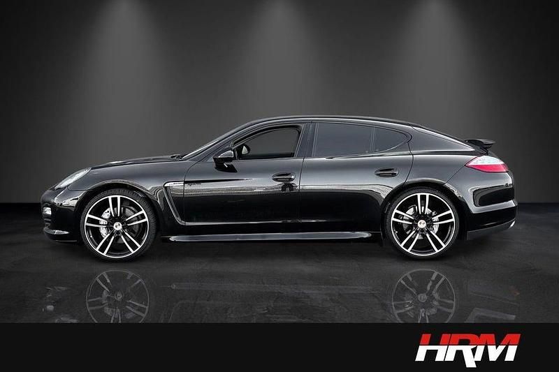 Begagnad Porsche Panamera S Sport 333 HK (244 kW) 2012 Svart Sedan