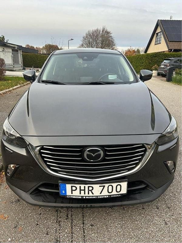 Grå Begagnad 2017 Mazda CX-3 SUV | 135 000 kr (Marknadspris) - Bild 1/4