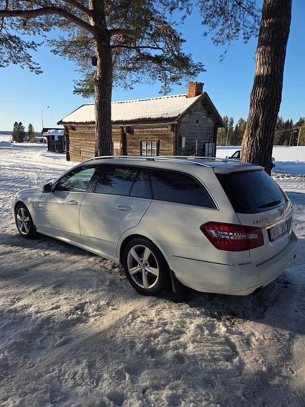 Begagnad Mercedes E350 231 HK (169 kW) 2010