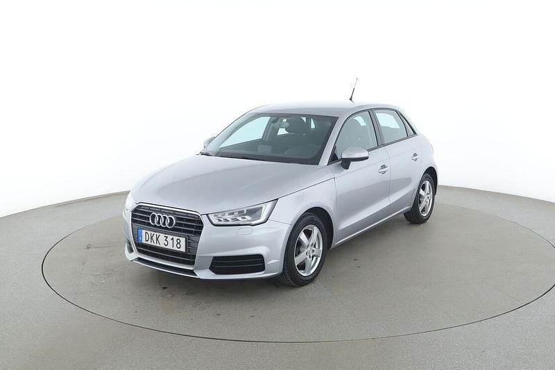 Silver Begagnad 2015 Audi A1 Halvkombi | 114 000 kr (Marknadspris) - Bild 1/3