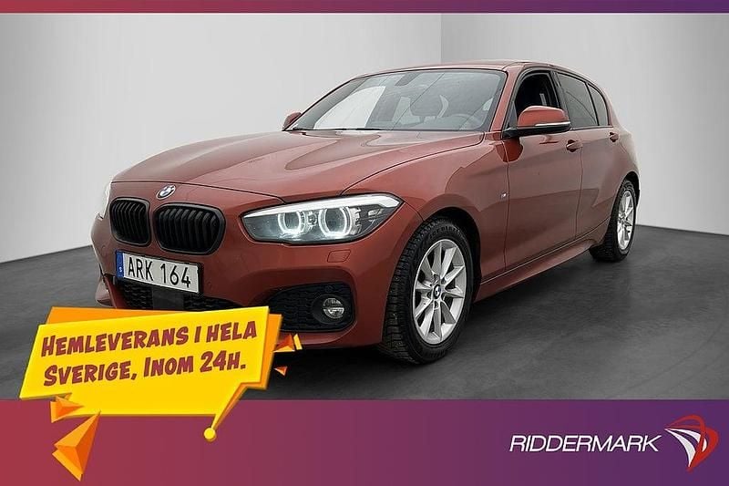 Orange Begagnad 2018 BMW 120 M Sport Halvkombi | 189 800 kr (Marknadspris) - Bild 1/3