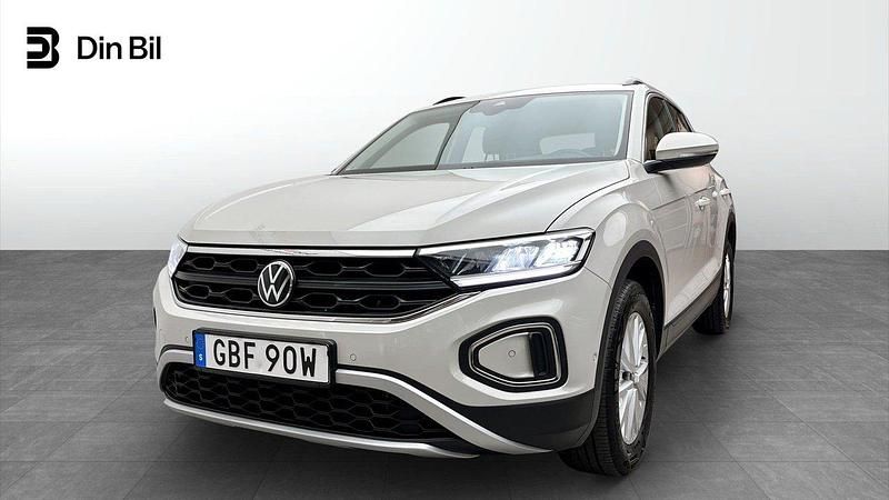 Grå Begagnad 2022 VW T-Roc Life SUV | 264 900 kr (Marknadspris) - Bild 1/4