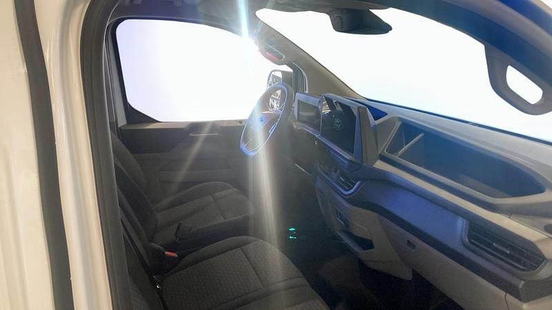 Ny Ford Transit Custom Trend 136 HK (100 kW) 2026 Frozen white