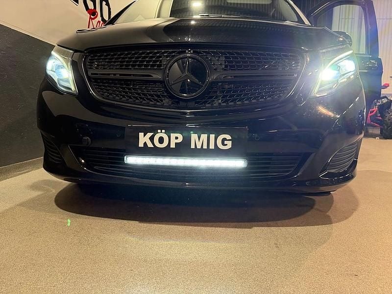 Begagnad Mercedes V220 163 HK (119 kW) 2016 Svart Minibuss