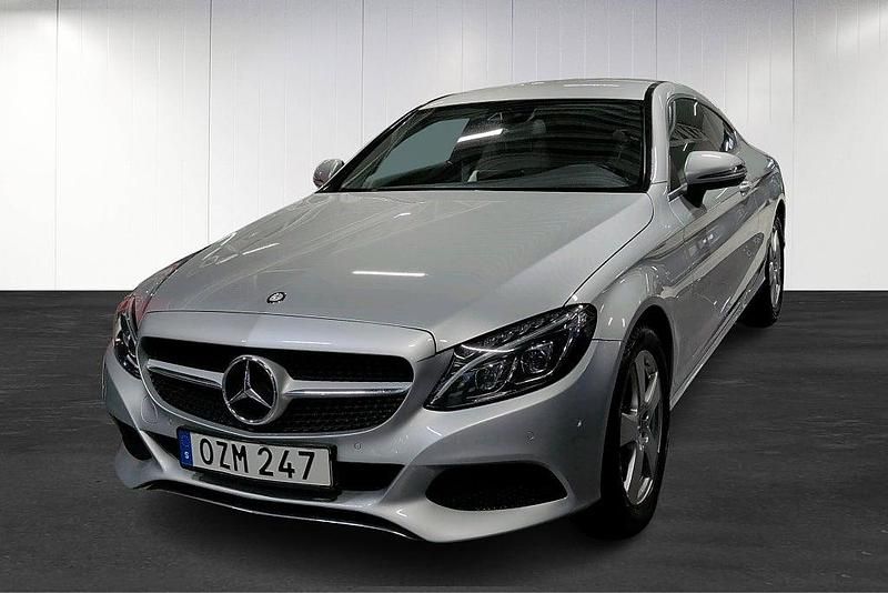 Silver Begagnad 2016 Mercedes C180 Sportkupé | 224 800 kr (Marknadspris) - Bild 1/4
