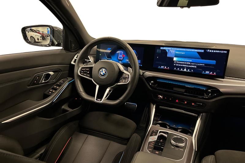 Begagnad BMW 330e M Sport 184 HK (135 kW) 2025 Grå Kombi