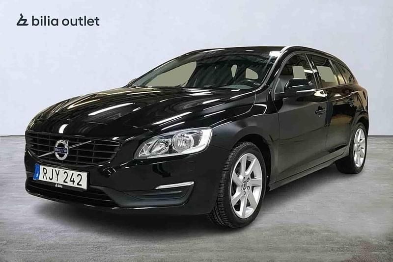 Svart Begagnad 2017 Volvo V60 Kombi | 159 900 kr (Marknadspris) - Bild 1/1