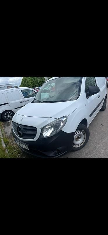 Begagnad Mercedes Citan 109 90 HK (66 kW) 2016