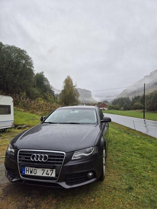 Grå Begagnad 2009 Audi A4 Kombi | 90 000 kr - Bild 1/4