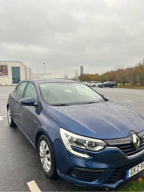 Blå Begagnad 2020 Renault Mégane IV Halvkombi | 110 000 kr (Bra pris) - Bild 1/4