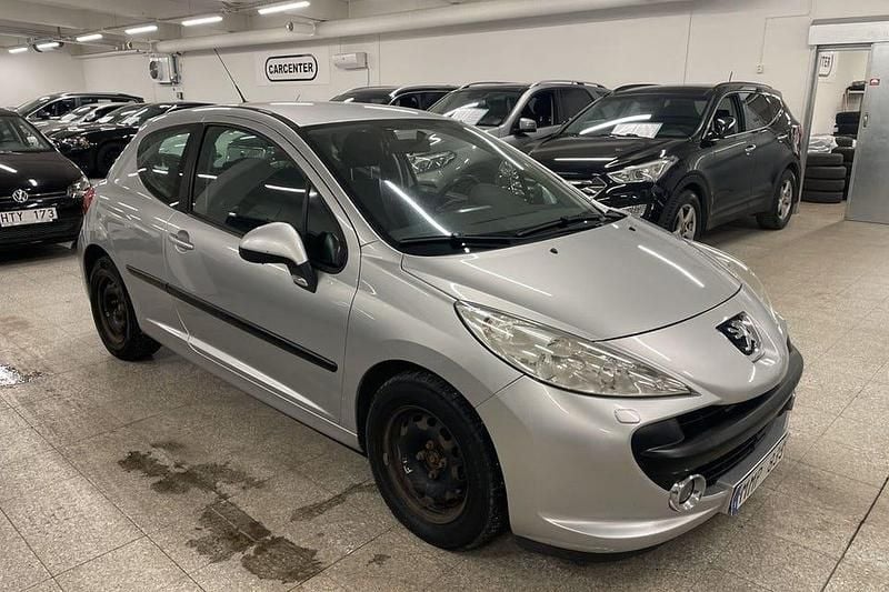 Begagnad Peugeot 207 Sport 109 HK (80 kW) 2007 Ljusgrå Halvkombi