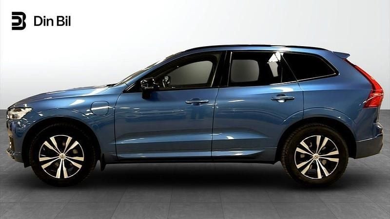 Begagnad Volvo XC60 R-Design 253 HK (186 kW) 2021 Blå SUV
