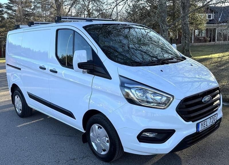 Vit Begagnad 2022 Ford Transit Custom | 287 500 kr (Dyr) - Bild 1/4