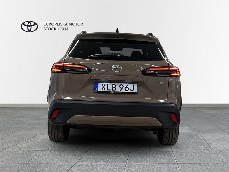 Begagnad Toyota Corolla Cross Style 197 HK (144 kW) 2025 Brun SUV