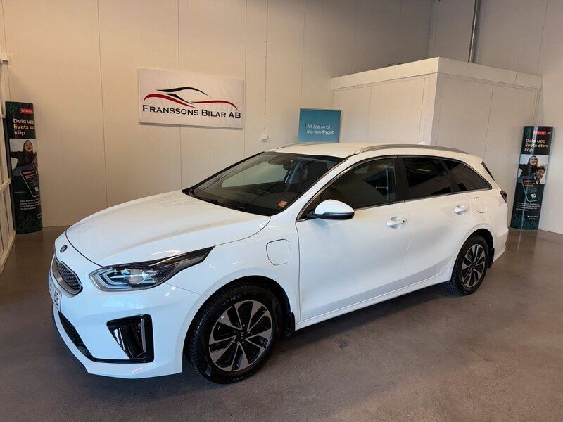 Vit Begagnad 2021 Kia Ceed Sportswagon Kombi | 189 900 kr (Bra pris) - Bild 1/4