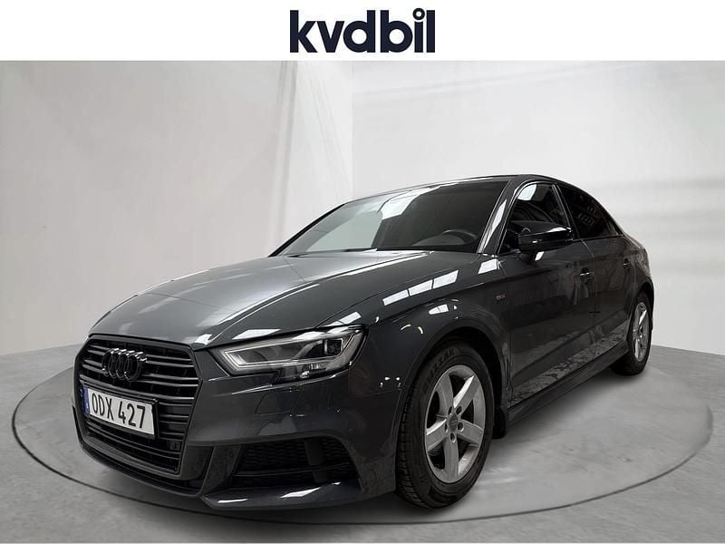 Grå Begagnad 2017 Audi A3 Sport Sedan | 172 500 kr - Bild 1/3