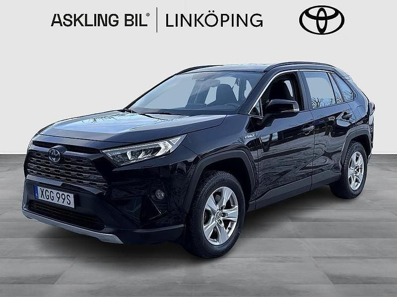 Svart Begagnad 2019 Toyota RAV4 Hybrid Active SUV | 299 000 kr (Marknadspris) - Bild 1/3