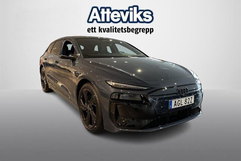 Mörkblå Ny 2024 Audi A6 e-tron S-Line Kombi | 855 900 kr (Marknadspris) - Bild 1/4