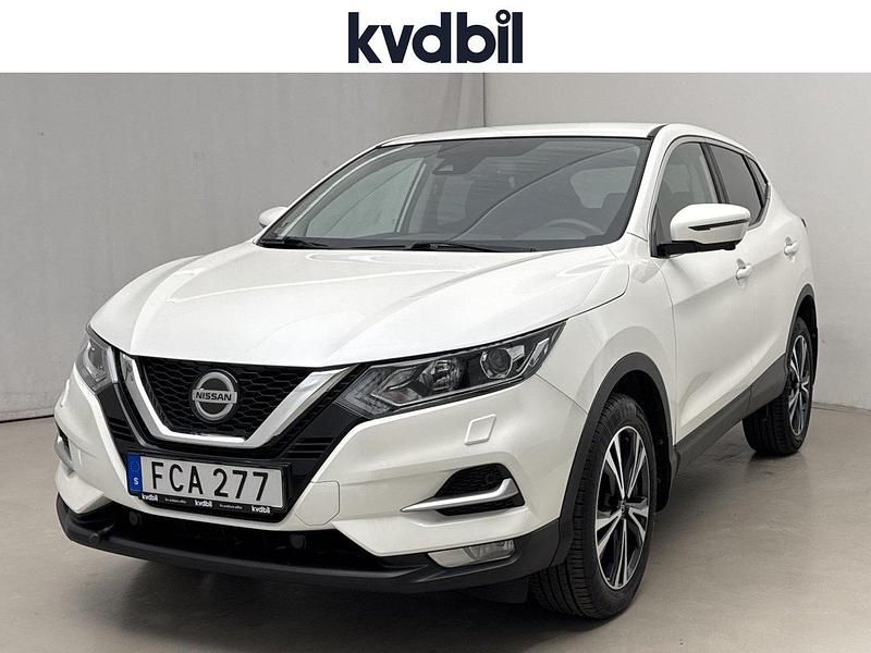 Vit (vit metallic) Begagnad 2020 Nissan Qashqai SUV | 204 900 kr (Marknadspris) - Bild 1/3