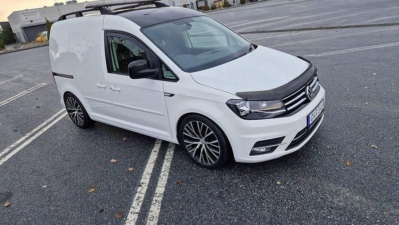 Begagnad 2017 VW Caddy Minibuss | 65 000 kr (Superpris) - Bild 1/4